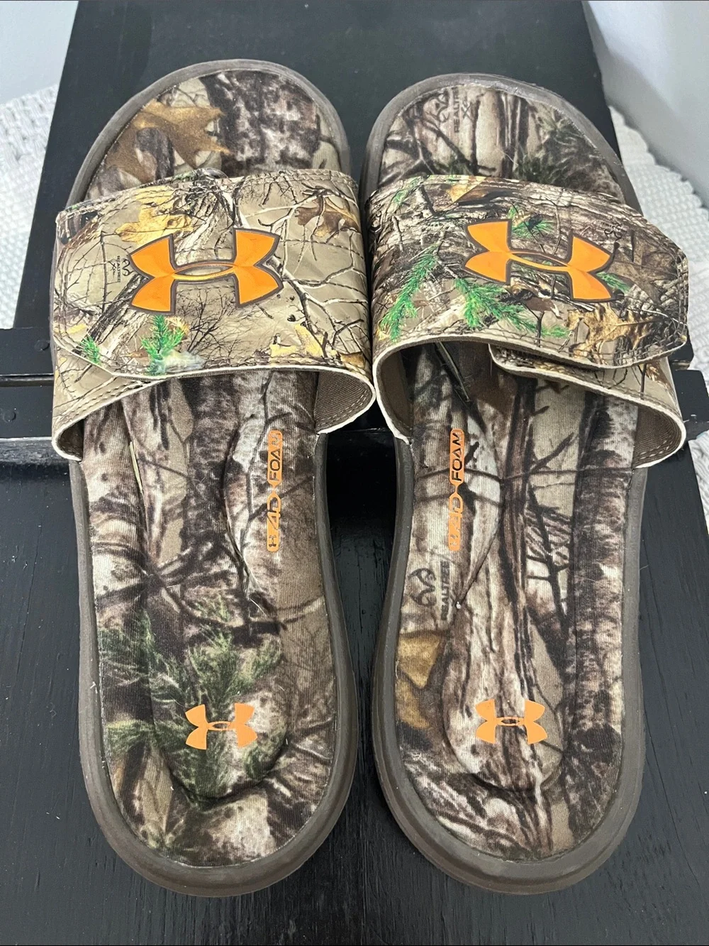 Under Armour Men’s Real Tree Camo Slide Sandals with Orange Logo size 9 - Picture 3 of 6